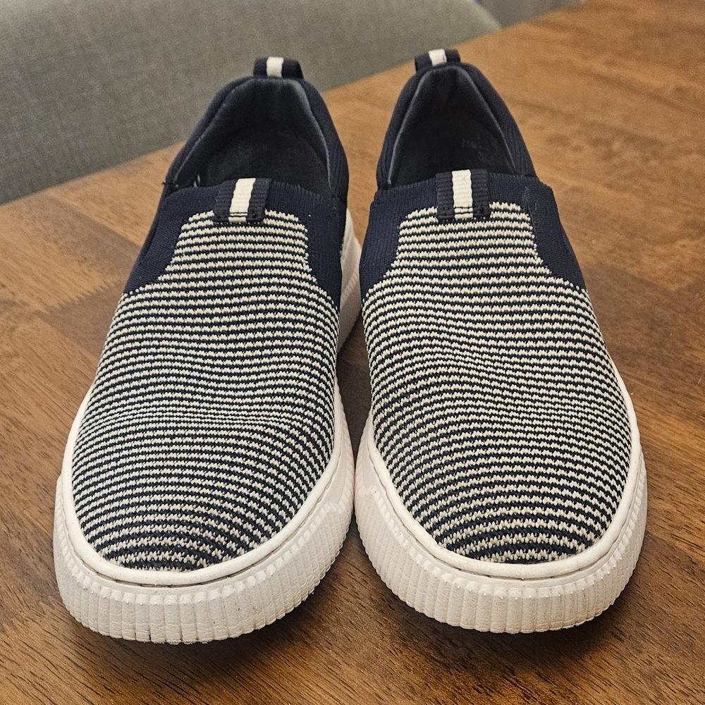 Sofft Frayda Recycled Knit Slip On Sneaker Womens 7.5 Navy/White Classic Comfort